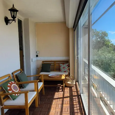 Spacious T4 With Sea And Esterel Views Apartment